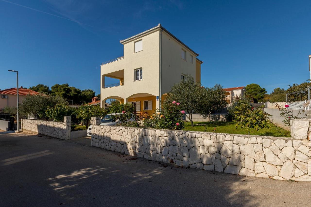 טרוגיר Apart Sa Terasom 250M Od Plaze,Parking,Wi Fi,Rostilj מראה חיצוני תמונה