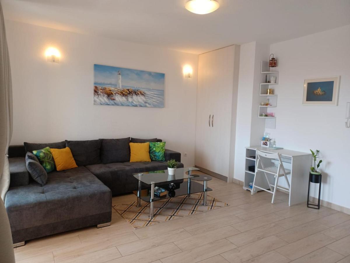 טרוגיר Apart Sa Terasom 250M Od Plaze,Parking,Wi Fi,Rostilj מראה חיצוני תמונה