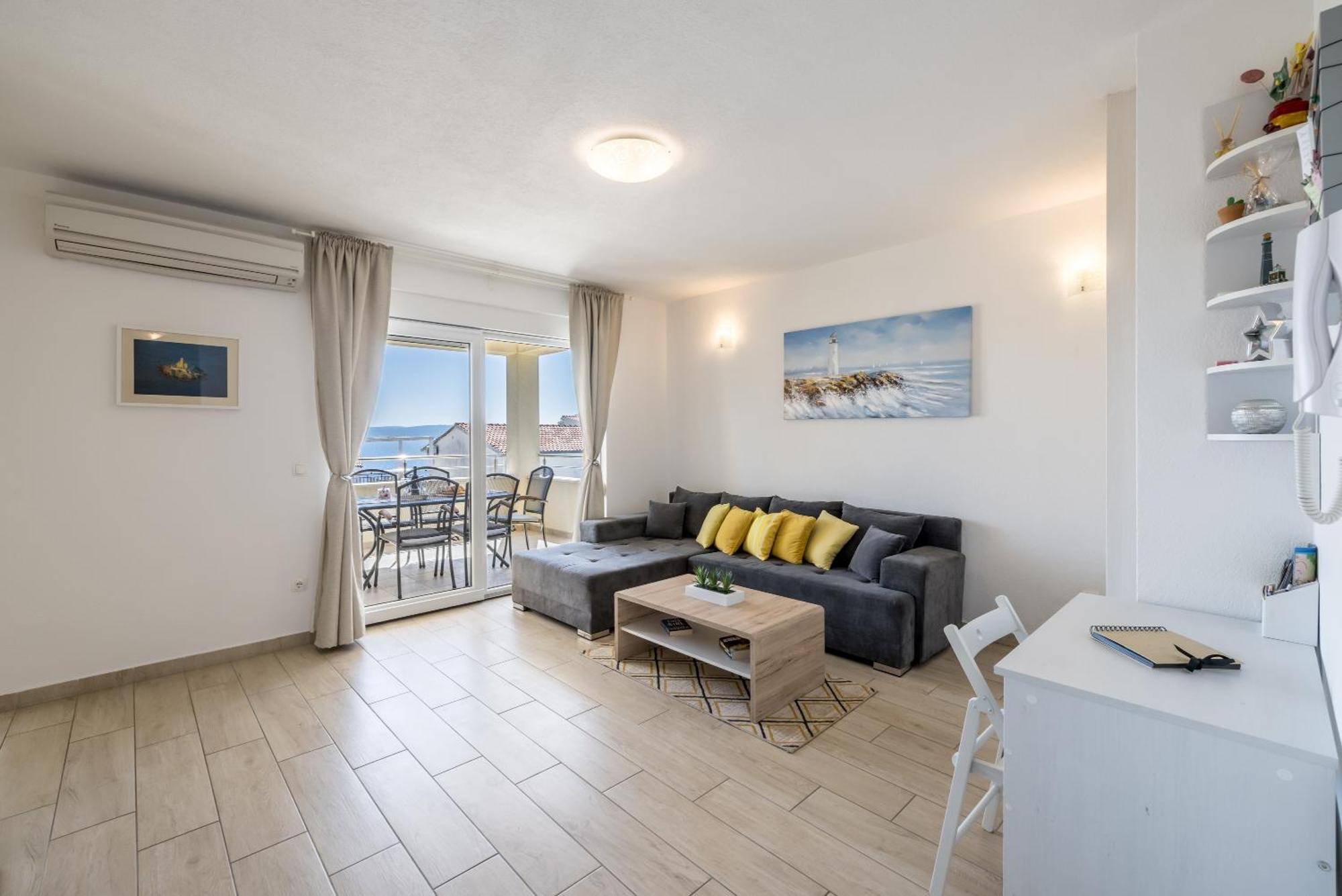 טרוגיר Apart Sa Terasom 250M Od Plaze,Parking,Wi Fi,Rostilj מראה חיצוני תמונה