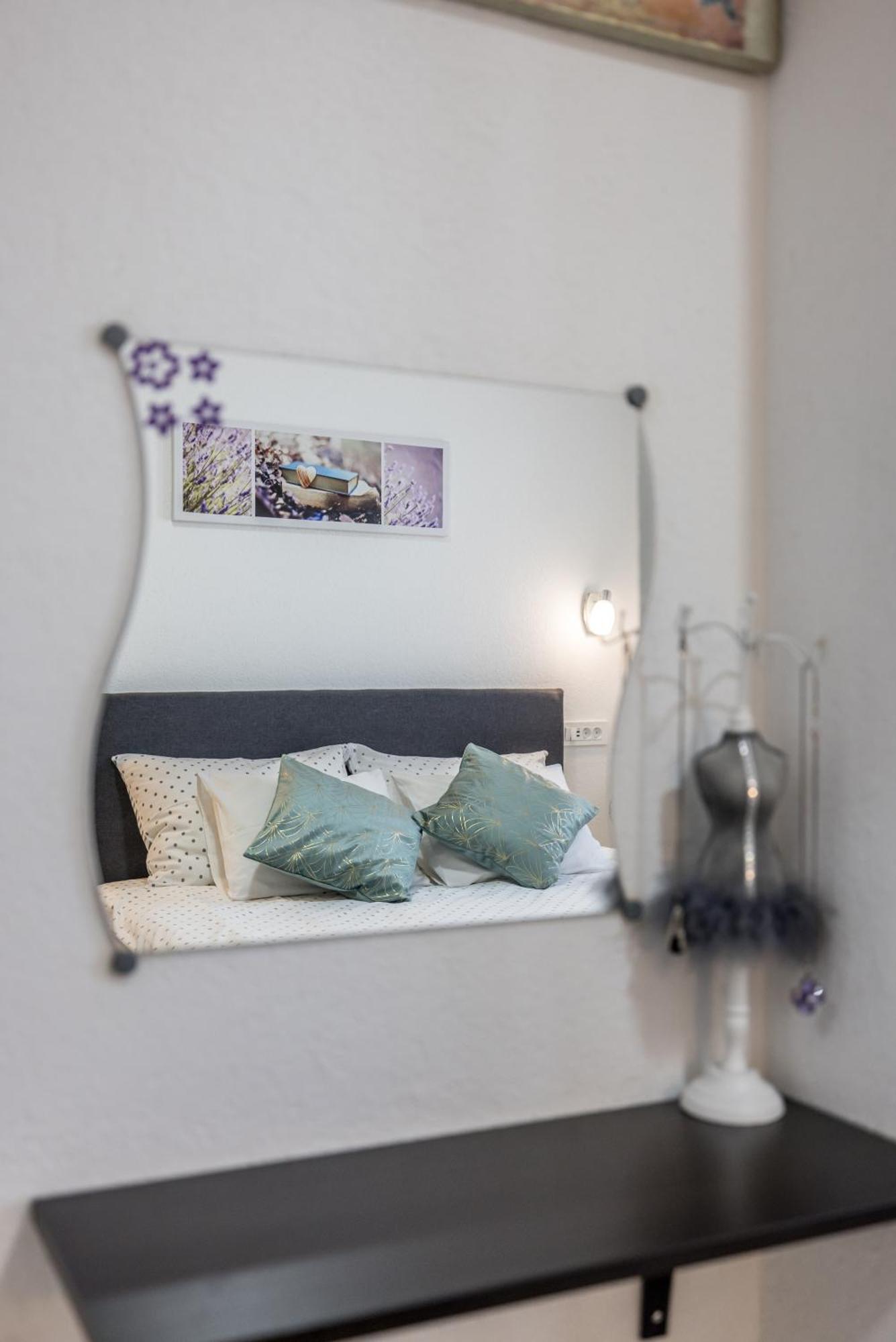 טרוגיר Apart Sa Terasom 250M Od Plaze,Parking,Wi Fi,Rostilj מראה חיצוני תמונה